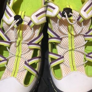 j-41 Adventure On - White & Green Sneakers w/ Jeep Traction Sole - nwot